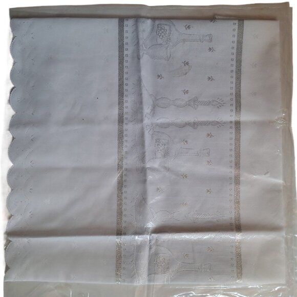 White Challah Cover Metallic Silver Thread Embroidered Shabbat Yom Tov Judai - Picture 2 of 8